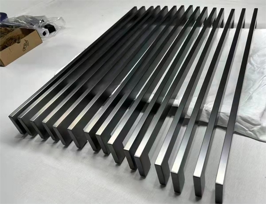 Máquina de revestimento PVD decorativa de peças de hardware metálicas pequenas