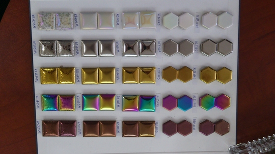 Máquina de revestimento a vácuo PVD usada para garrafas de perfumes, peças de plástico