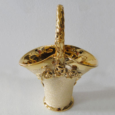 Máquina de Revestimento a Vácuo PVD em Aço Inoxidável Dourado para Revestimento de Titânio com Bom Serviço