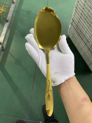 Máquina de revestimento a vácuo de íons de arco PVD para mesa e cadeira de chapa de aço inoxidável multicolorida