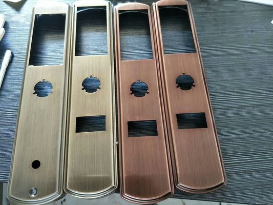 Máquina de revestimento a vácuo de alumínio Máquina de revestimento a vácuo de íons de arco múltiplo PVD Máquina de revestimento a íons para revestimento de itens decorativos