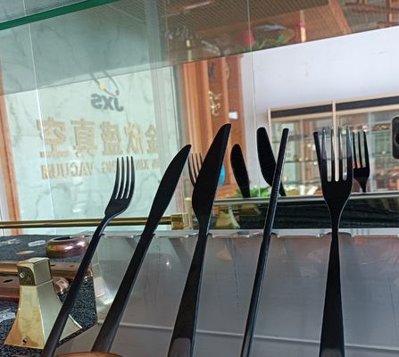 Máquina de Revestimento a Vácuo por Íons Multi-Arco para Metalização de Utensílios de Cozinha