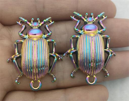 Equipamento de revestimento a vácuo PVD com revestimento uniforme de cores brilhantes, sistema de controle automático completo e garantia de 1 ano