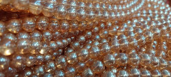Máquina de revestimento PVD com acabamentos de ouro resistentes a arranhões e produção de alta eficiência para jóias e ornamentos