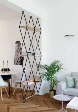 Máquina de revestimento PVD totalmente automática resistente a arranhões com câmara de aço inoxidável para molduras de móveis