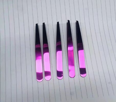 Máquina de revestimento PVD totalmente automática com câmara de vácuo personalizada e várias cores de revestimento para acessórios de hardware pequenos