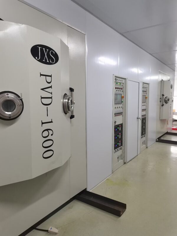 Máquina de revestimento PVD totalmente automática resistente a arranhões e corrosão com câmara de vácuo personalizada
