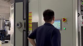 Máquina de revestimento compacta a vácuo 1300×1350 PVD